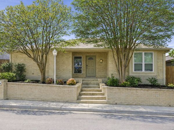 5838 Winterhaven Dr, Windcrest, TX 78239