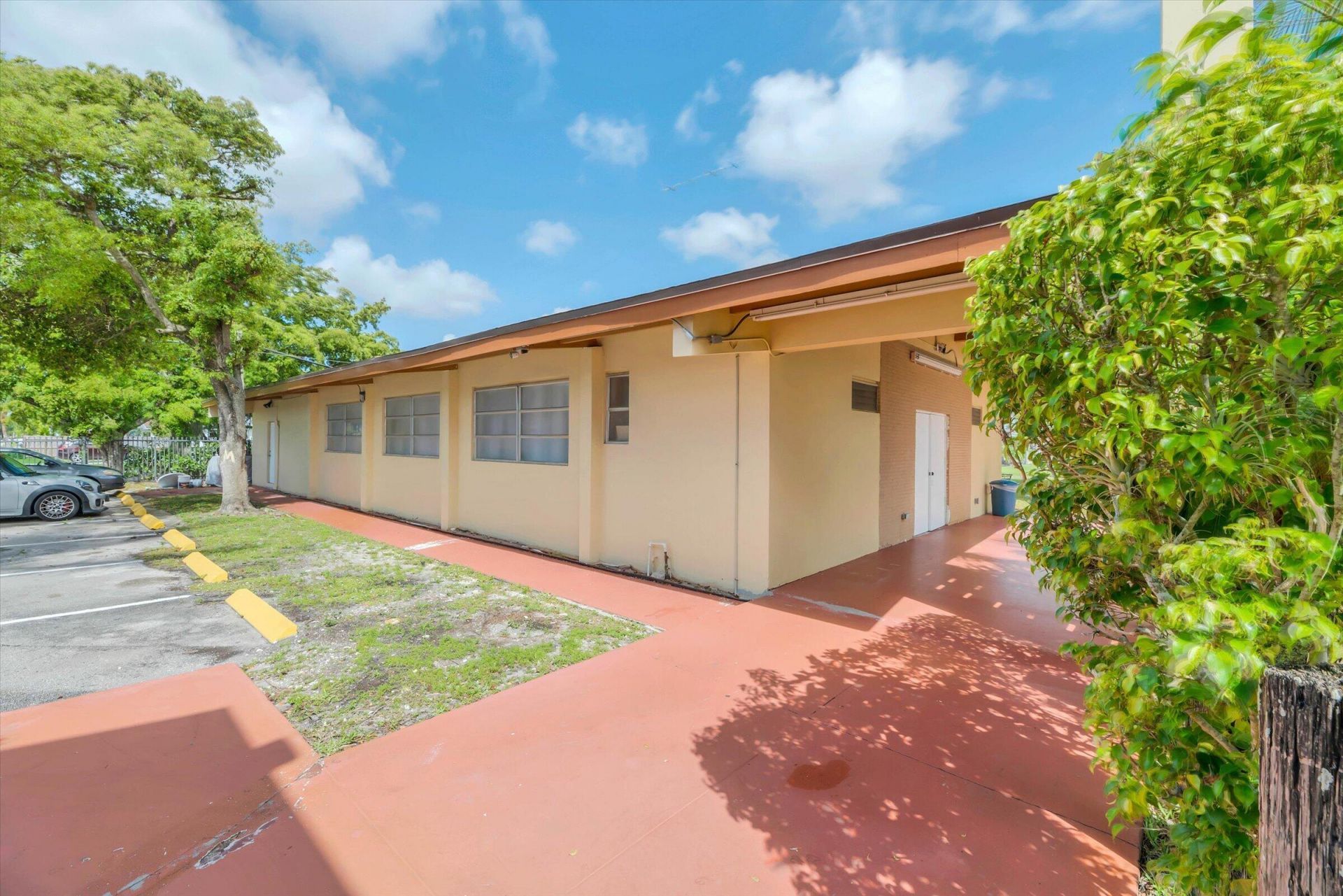 4101 SW 61st Avenue, Davie, FL 00000 Photo