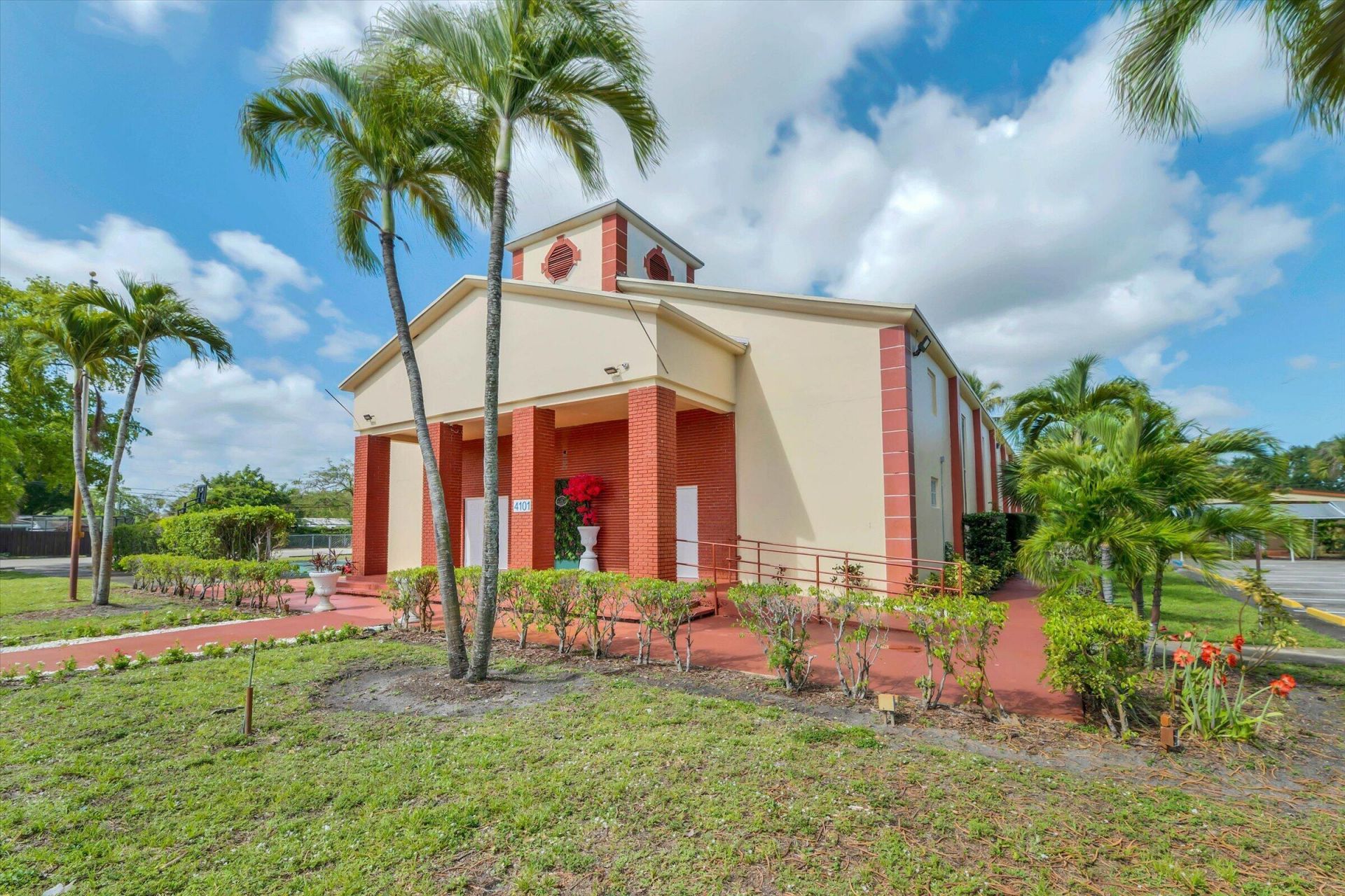 4101 SW 61st Avenue, Davie, FL 00000 Photo