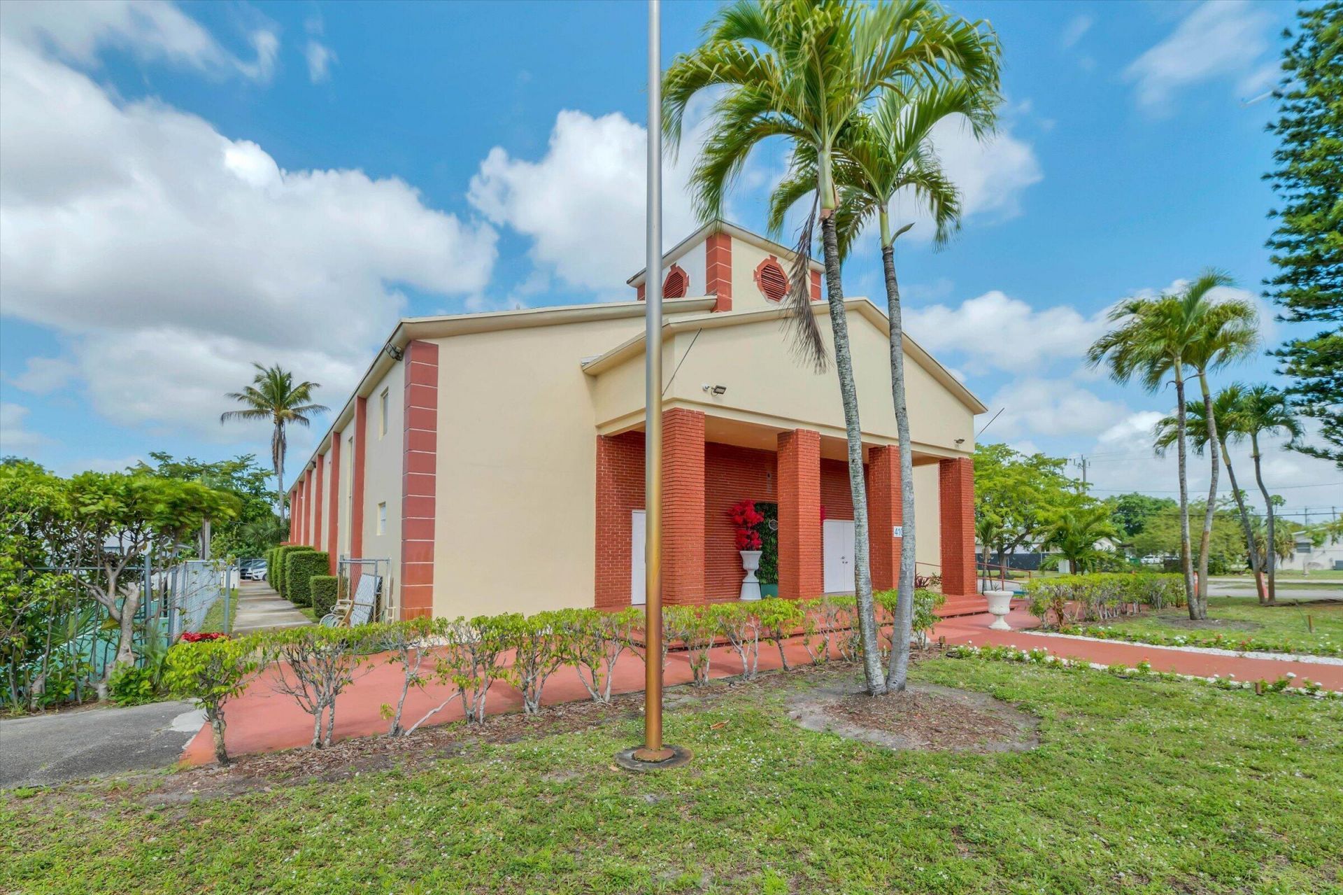 4101 SW 61st Avenue, Davie, FL 00000 Photo