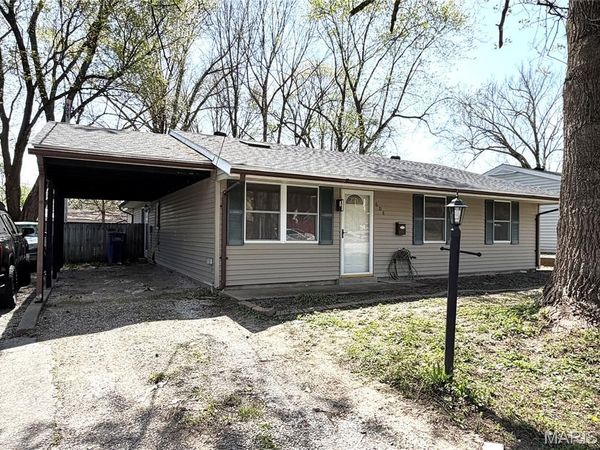 608 E Adams Street, Belleville, IL 62220