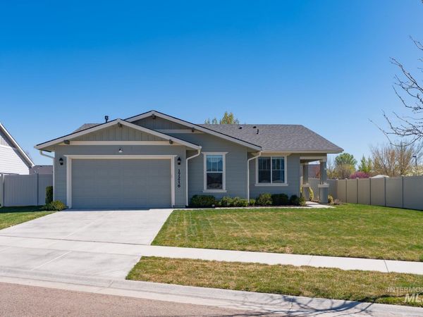 17216 N Glen Canyon Way, Nampa, ID 83687