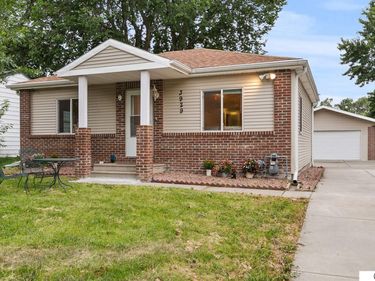 3929 Lewis Avenue , Lincoln, NE 68521