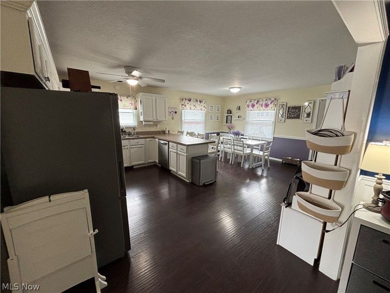 544 Bayberry Drive, Elyria, OH 44035 Photo 8