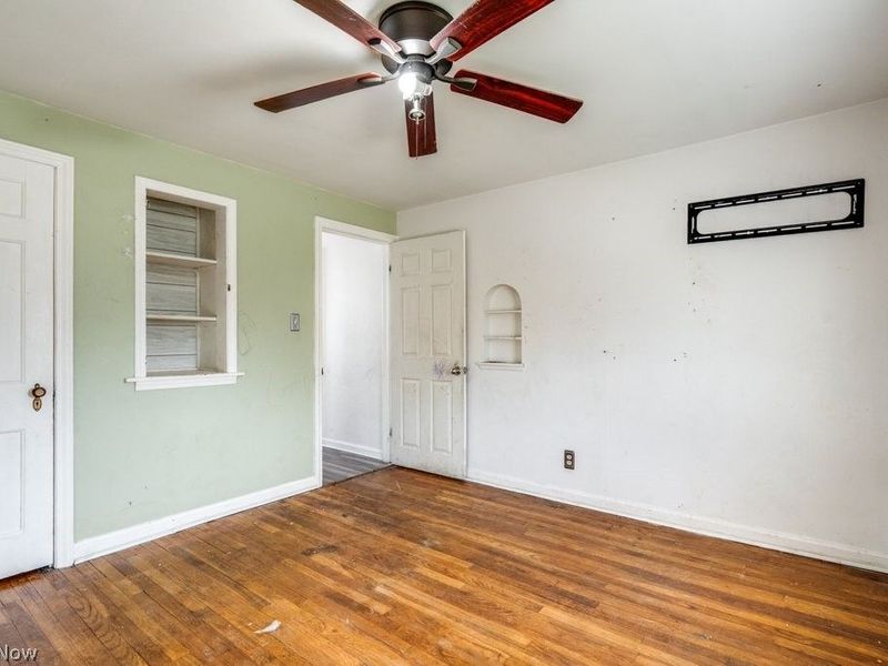 860 E 232nd Street, Euclid, OH 44123 Photo 16