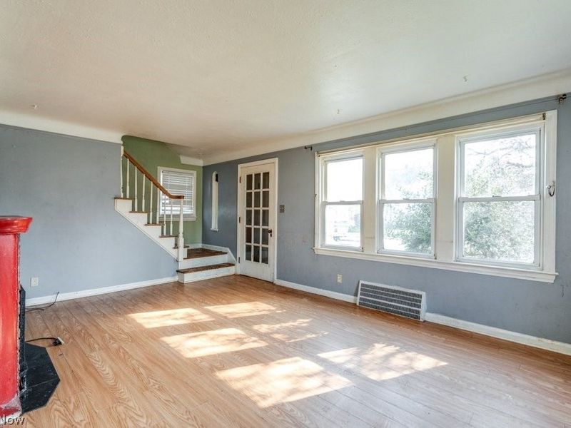 860 E 232nd Street, Euclid, OH 44123 Photo 4