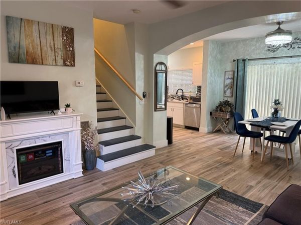 3304 Lisa LN, Unit 102, NAPLES, FL 34109
