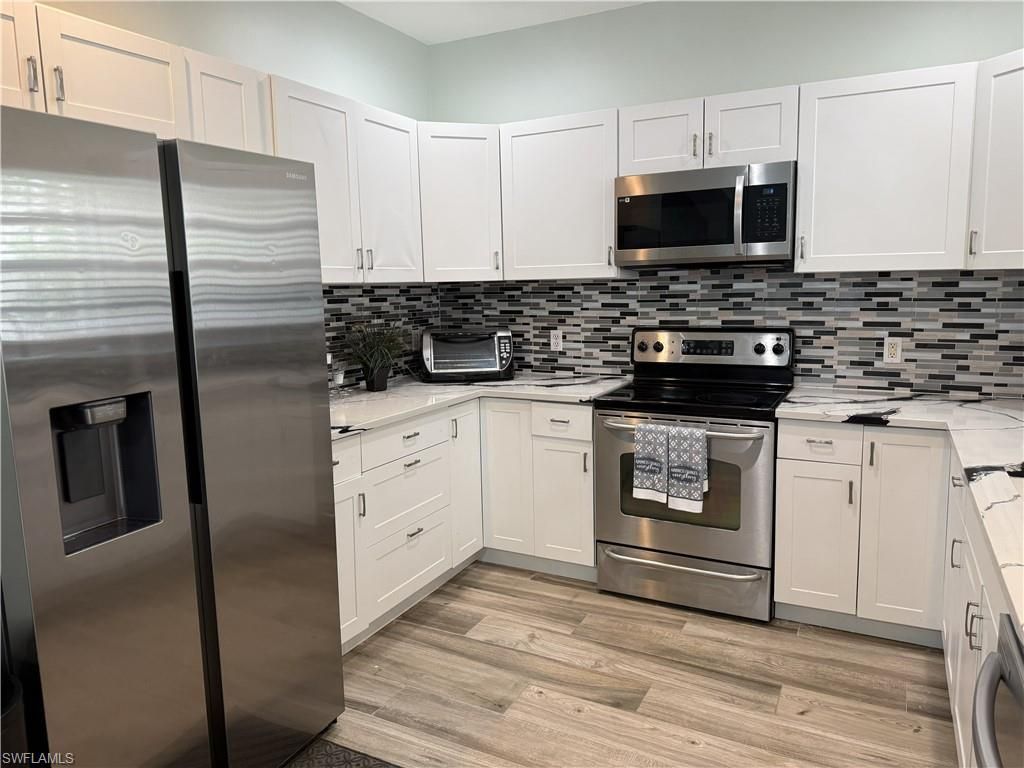 3304 Lisa Ln, Unit 102, Naples, FL 34109 Photo