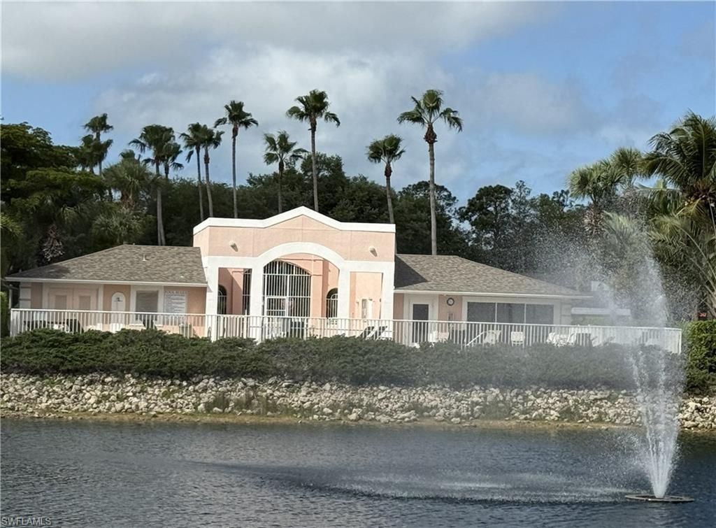 3304 Lisa Ln, Unit 102, Naples, FL 34109 Photo