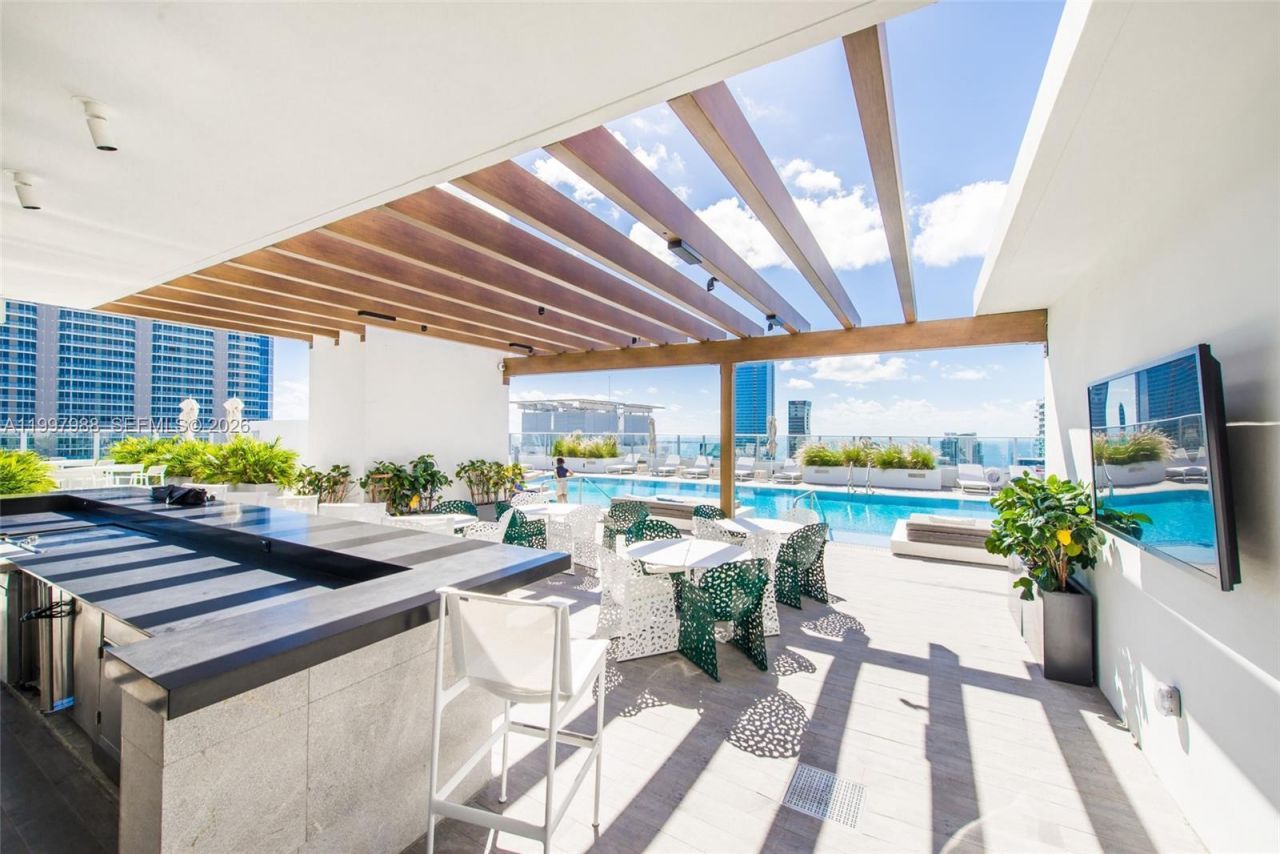 1010 Brickell Ave, Unit 4411, Miami, FL 33131 Photo
