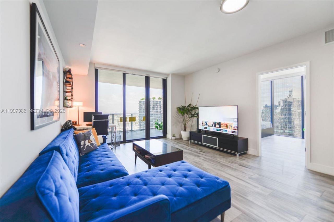 1010 Brickell Ave, Unit 4411, Miami, FL 33131 Photo