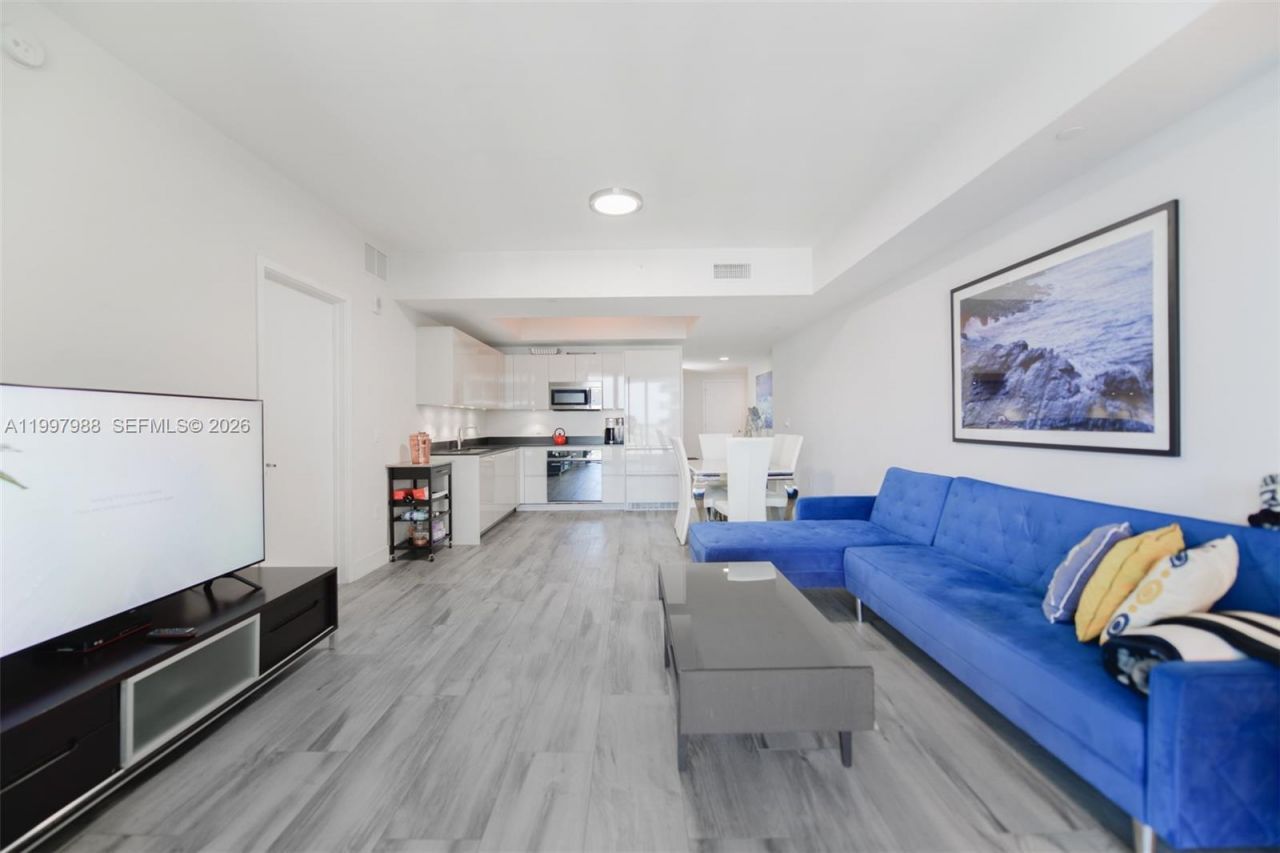 1010 Brickell Ave, Unit 4411, Miami, FL 33131 Photo