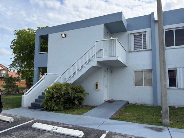 6205 SW 131st Ct, Unit 203, Miami, FL 33183