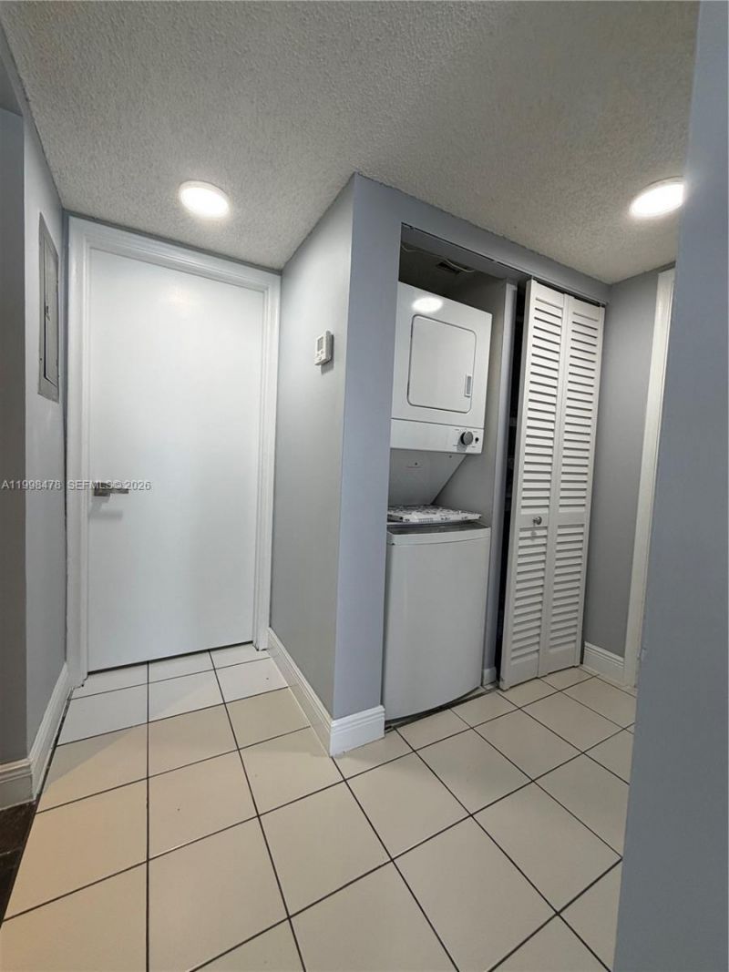 6205 SW 131st Ct, Unit 203, Miami, FL 33183 Photo