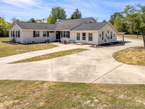 3402 Seven Mountain Drive, Fayetteville, NC 28306