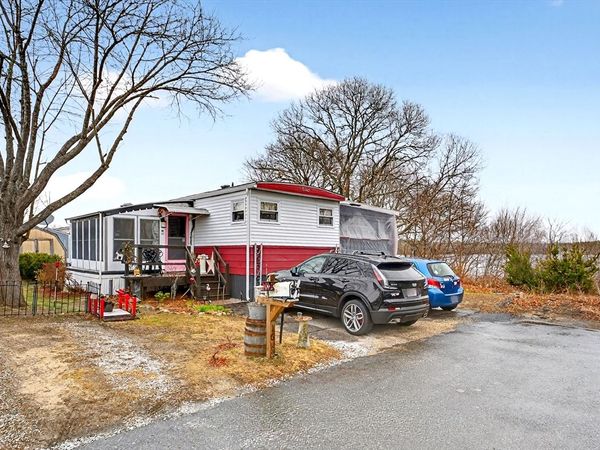 16 Francis St, Wareham, MA 02571