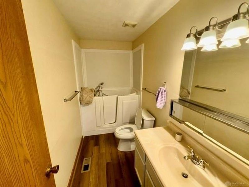 1013 Abington Place, Springfield, OH 45503 Photo 13