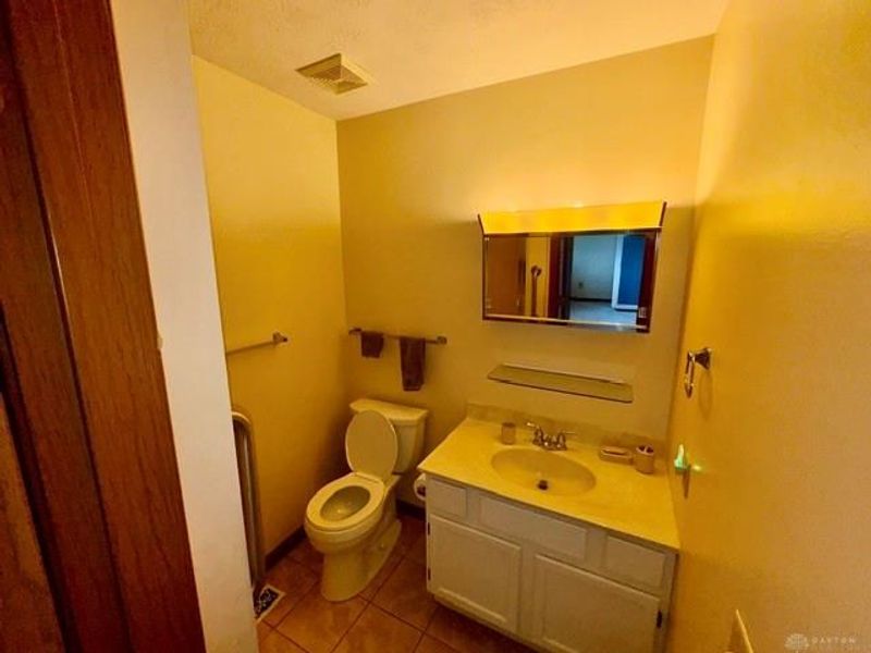 1013 Abington Place, Springfield, OH 45503 Photo 9