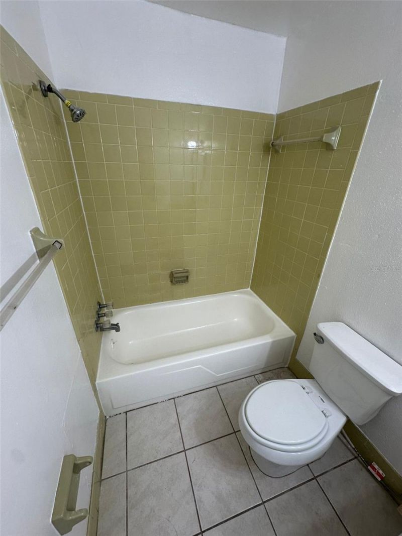 1830 Maravilla Avenue, Unit 320, Fort Myers, FL 33901 Photo