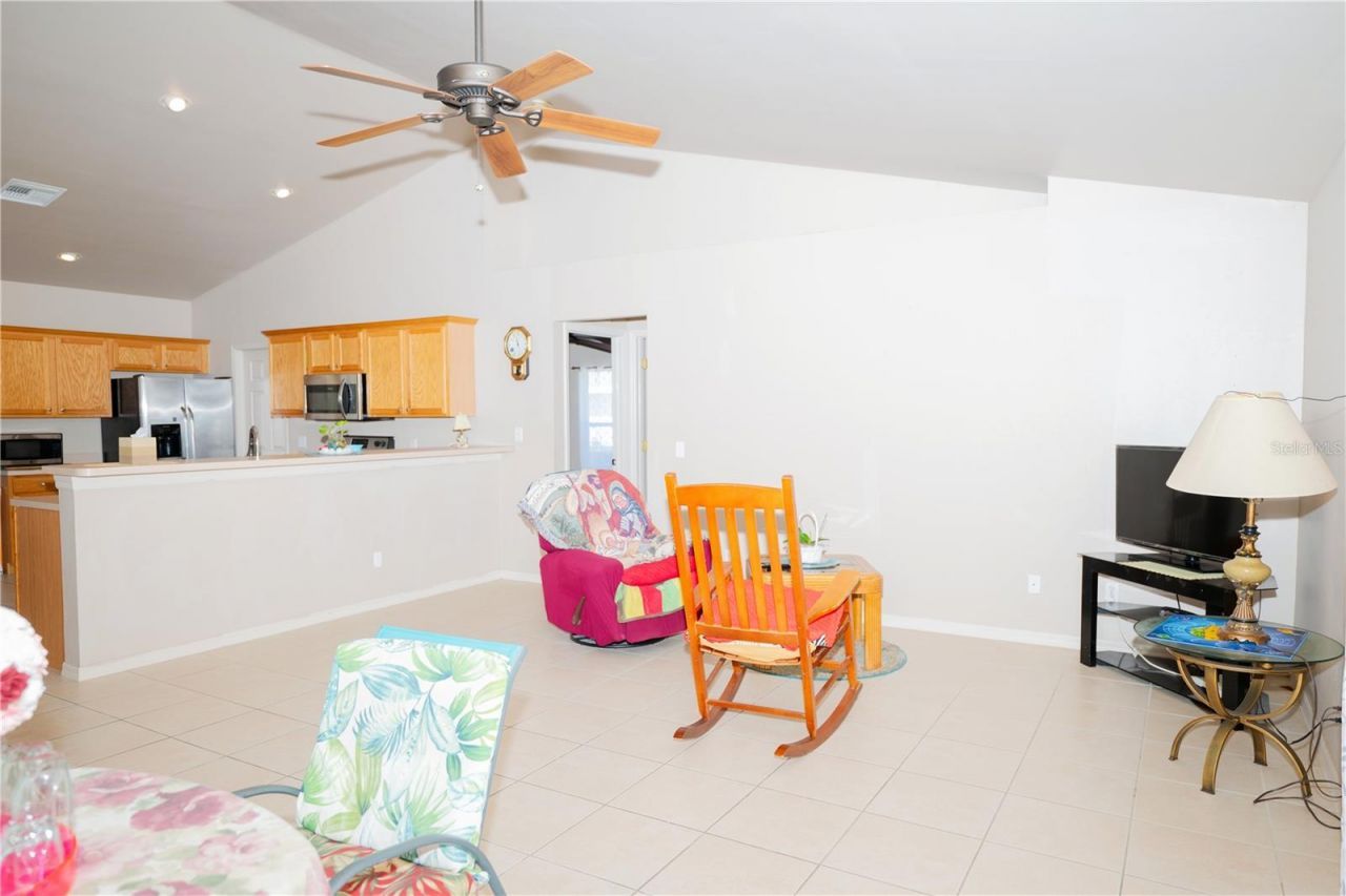 4129 NE 19th Place, Cape Coral, FL 33909 Photo