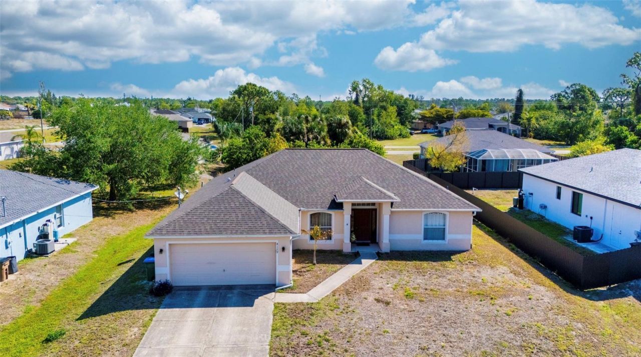4129 NE 19th Place, Cape Coral, FL 33909 Photo