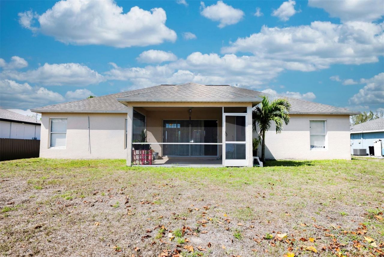 4129 NE 19th Place, Cape Coral, FL 33909 Photo