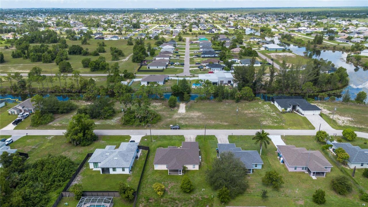4129 NE 19th Place, Cape Coral, FL 33909 Photo