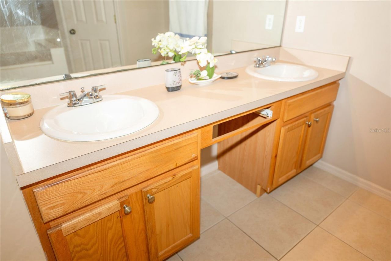 4129 NE 19th Place, Cape Coral, FL 33909 Photo