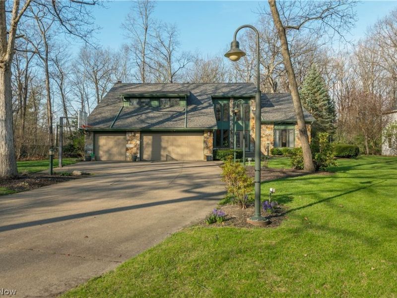 6880 Cliffside Drive, Vermilion, OH 44089 Photo 1