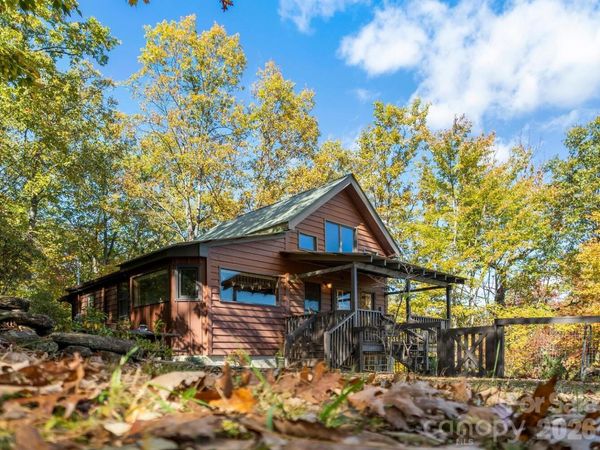 121 Pairofdice Way , Lake Lure, NC 28746