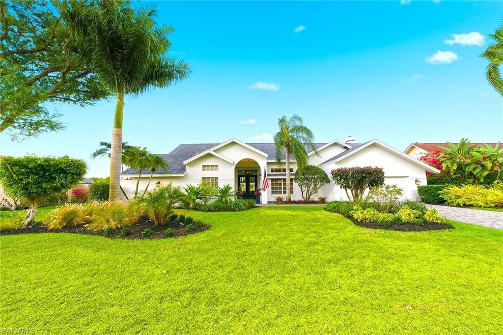 1918 Imperial Golf Course Blvd, Naples, FL 34110 Photo