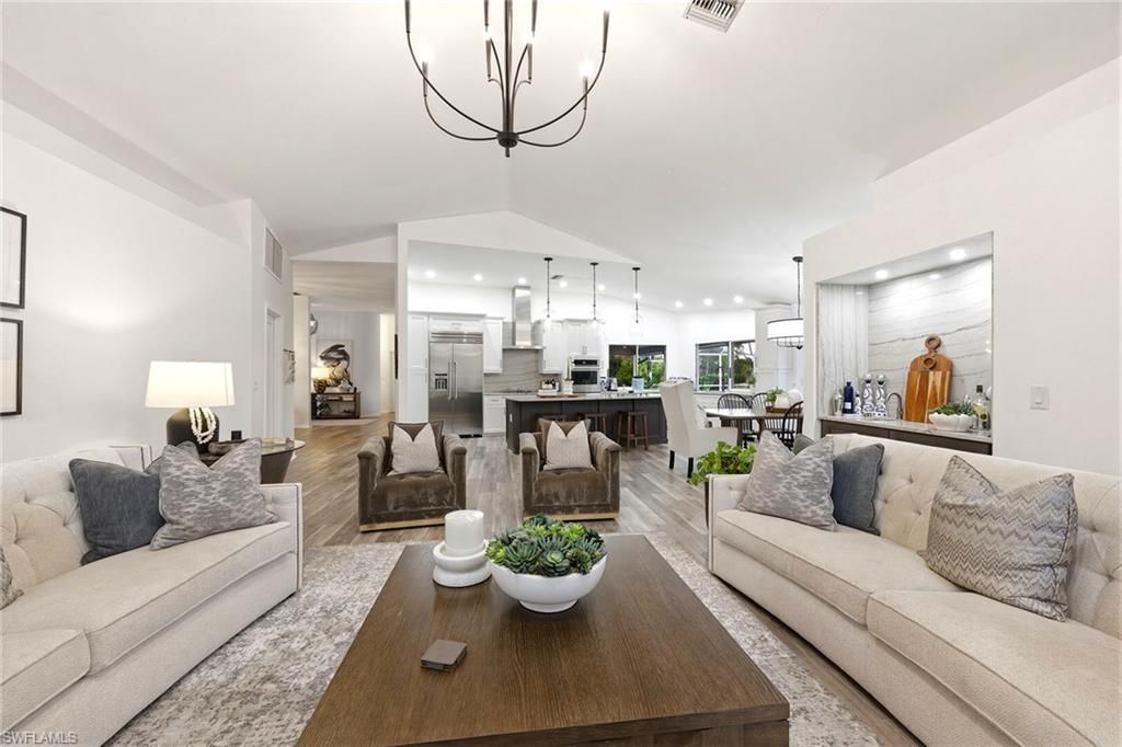 1918 Imperial Golf Course Blvd, Naples, FL 34110 Photo