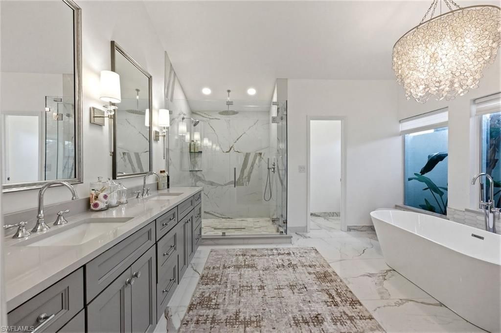 1918 Imperial Golf Course Blvd, Naples, FL 34110 Photo
