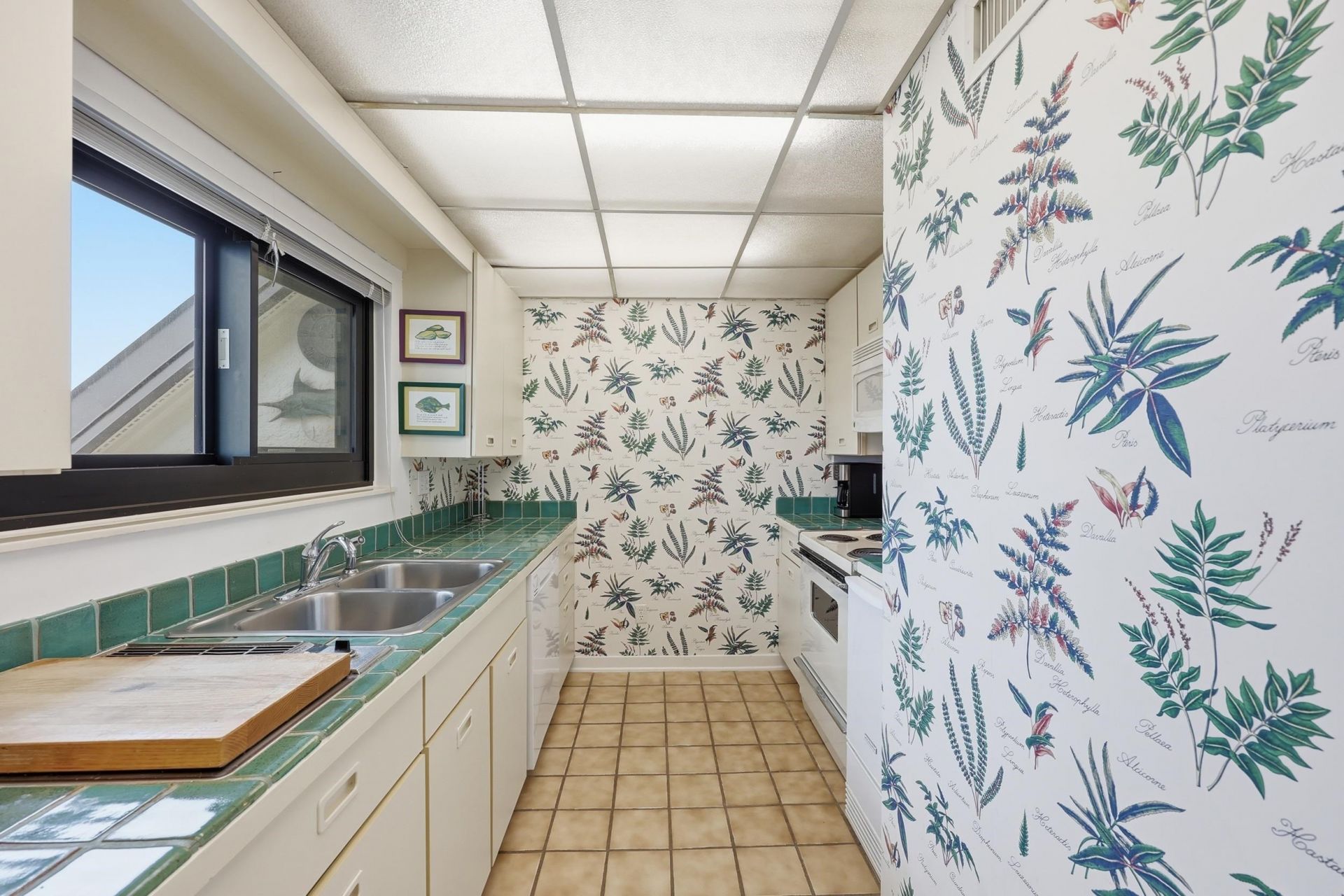 1398 Basin Trail Photo 21