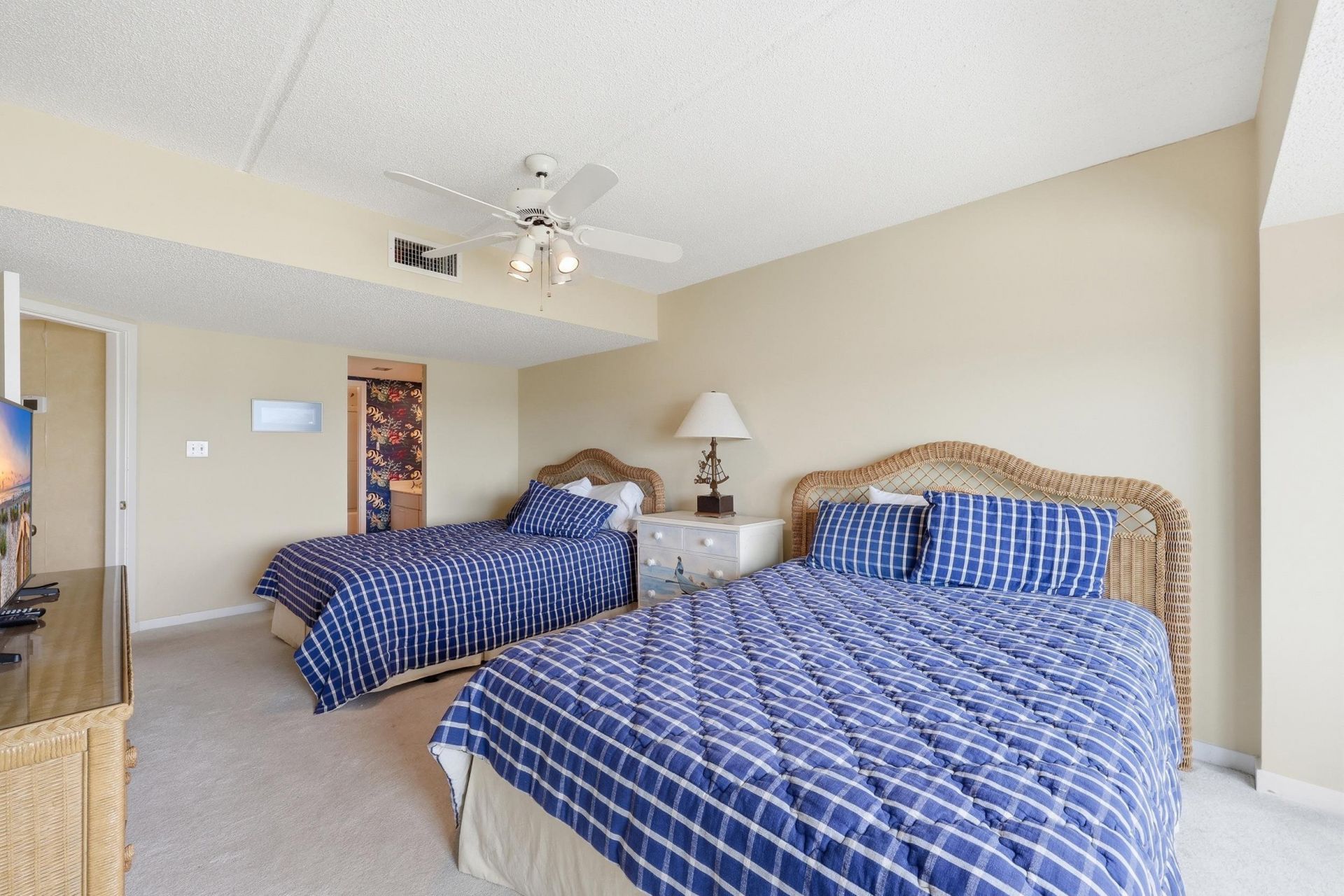 1398 Basin Trail Photo 27