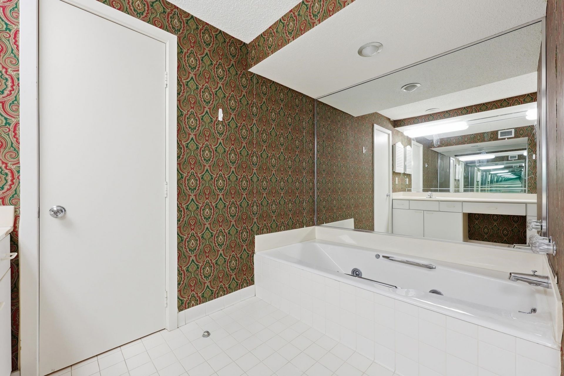 1398 Basin Trail Photo 41