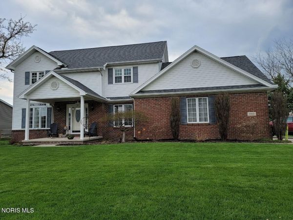 1912 Hamilton Drive, Perrysburg, OH 43551