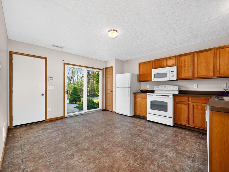 107 Arrowfeather Lane, Lewis Center, OH 43035 Photo 9