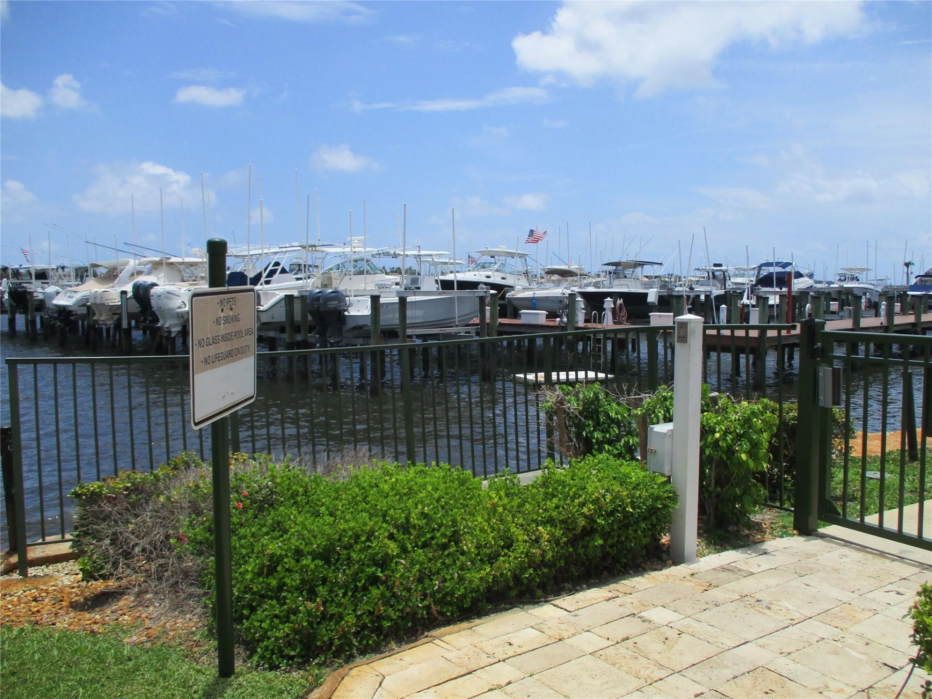 123 Yacht Club Way, Unit 206, Hypoluxo, FL 33462 Photo