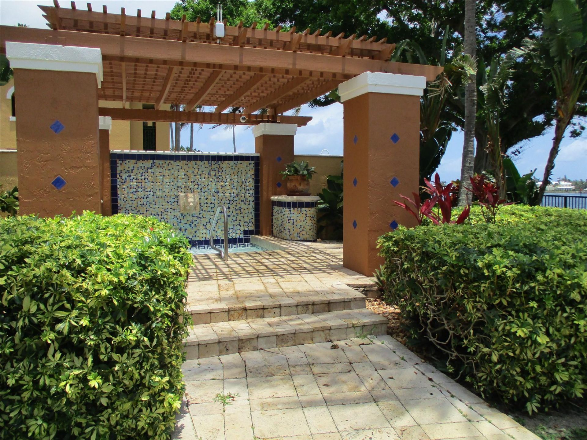 123 Yacht Club Way, Unit 206, Hypoluxo, FL 33462 Photo