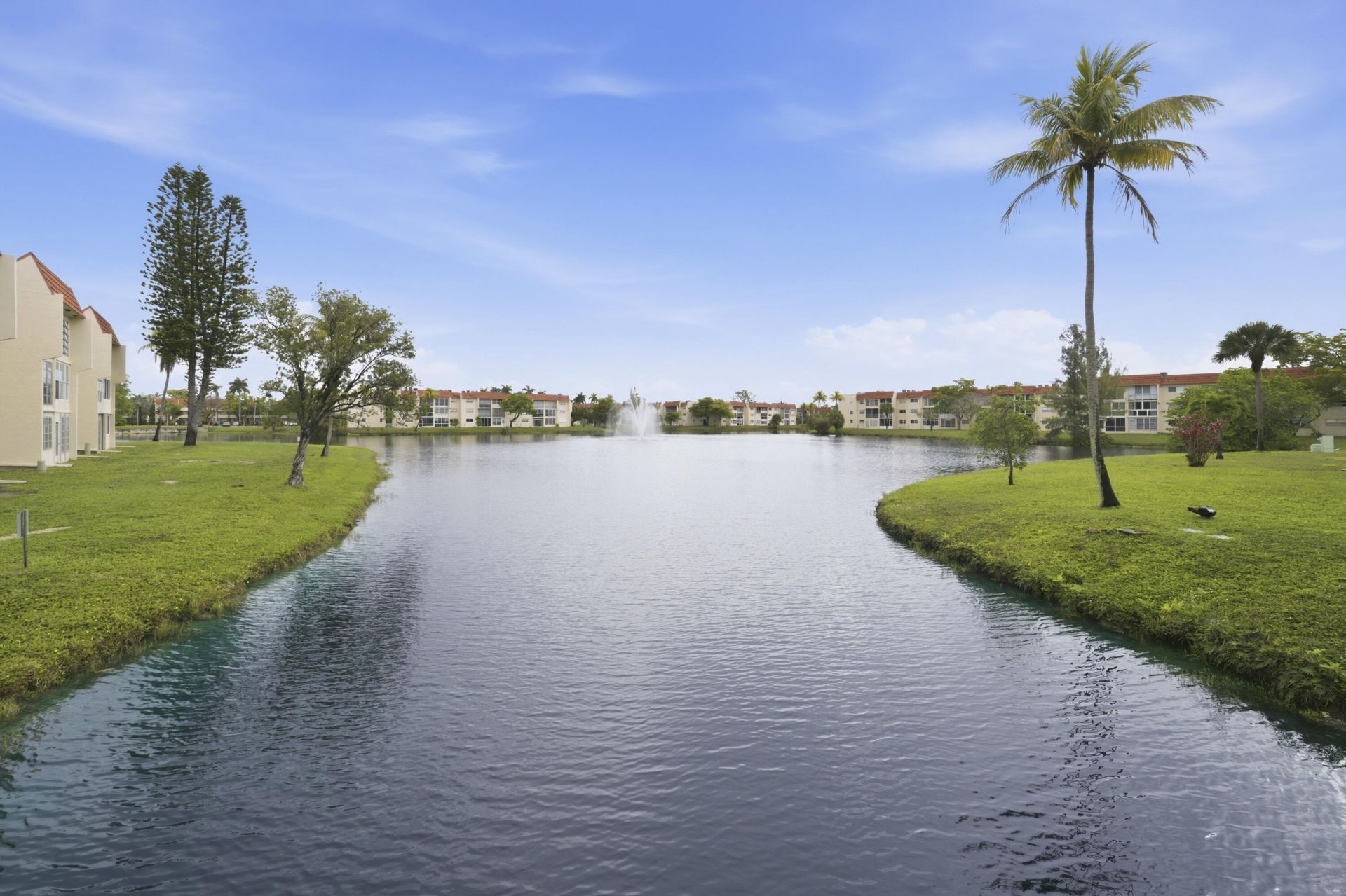 2900 Sunrise Lakes Drive W, Unit 201, Sunrise, FL 33322 Photo
