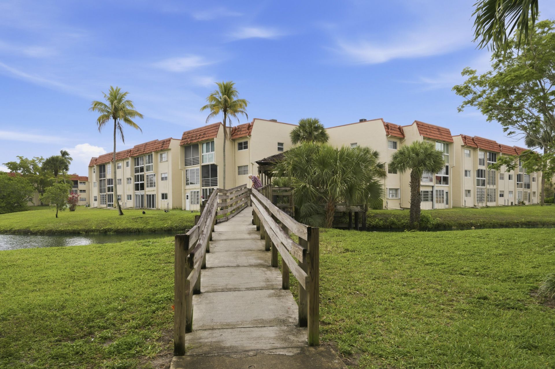 2900 Sunrise Lakes Drive W, Unit 201, Sunrise, FL 33322 Photo