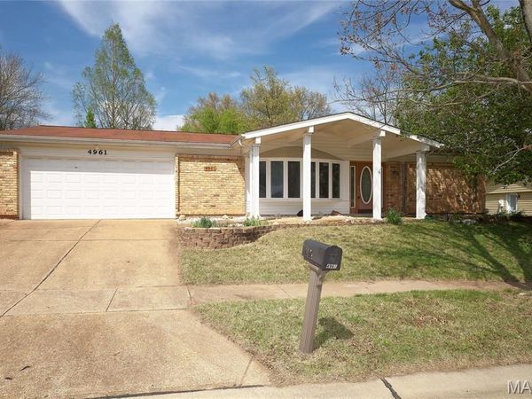 4961 Brookton Way, St Louis, MO 63128