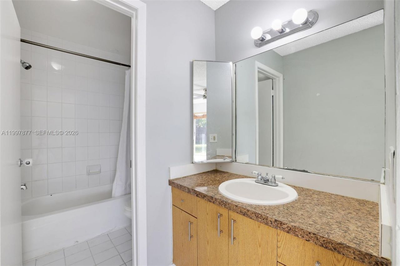 20932 SW 118th Ave, Miami, FL 33177 Photo