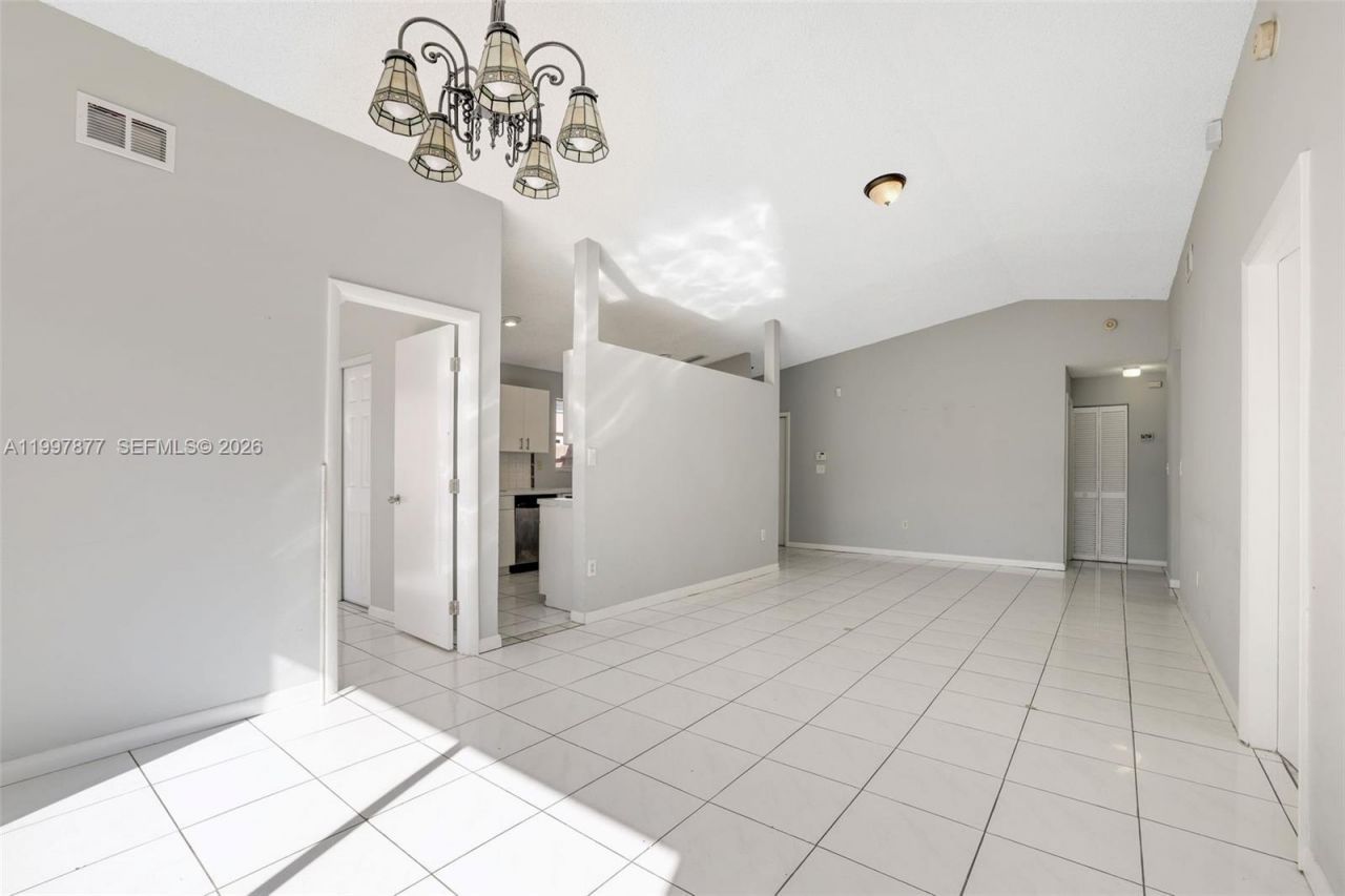 20932 SW 118th Ave, Miami, FL 33177 Photo