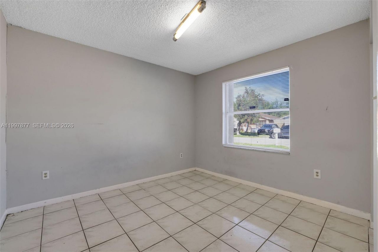20932 SW 118th Ave, Miami, FL 33177 Photo