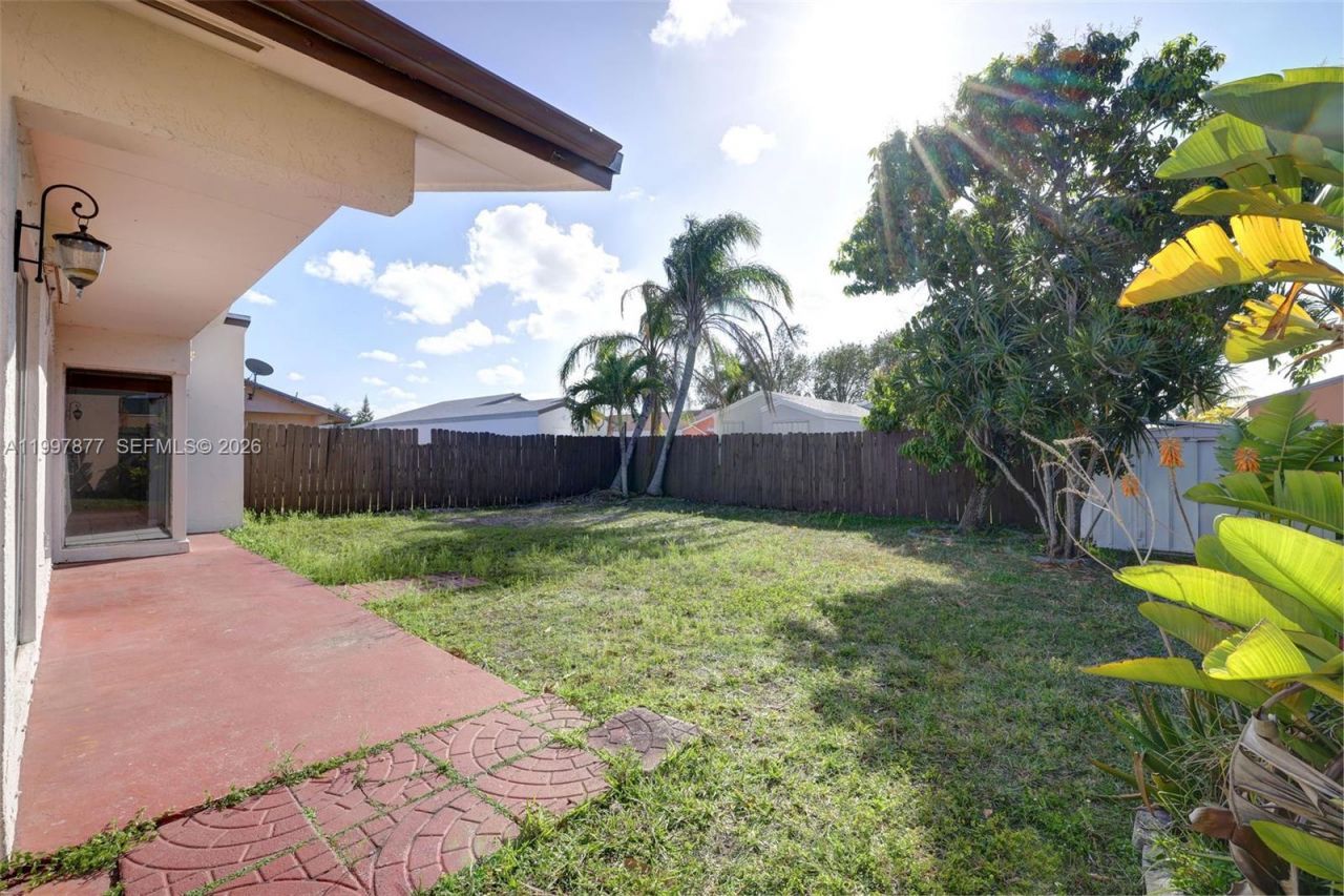 20932 SW 118th Ave, Miami, FL 33177 Photo