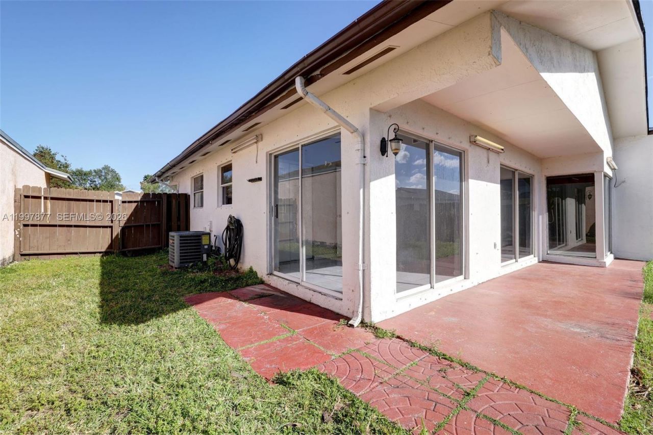 20932 SW 118th Ave, Miami, FL 33177 Photo