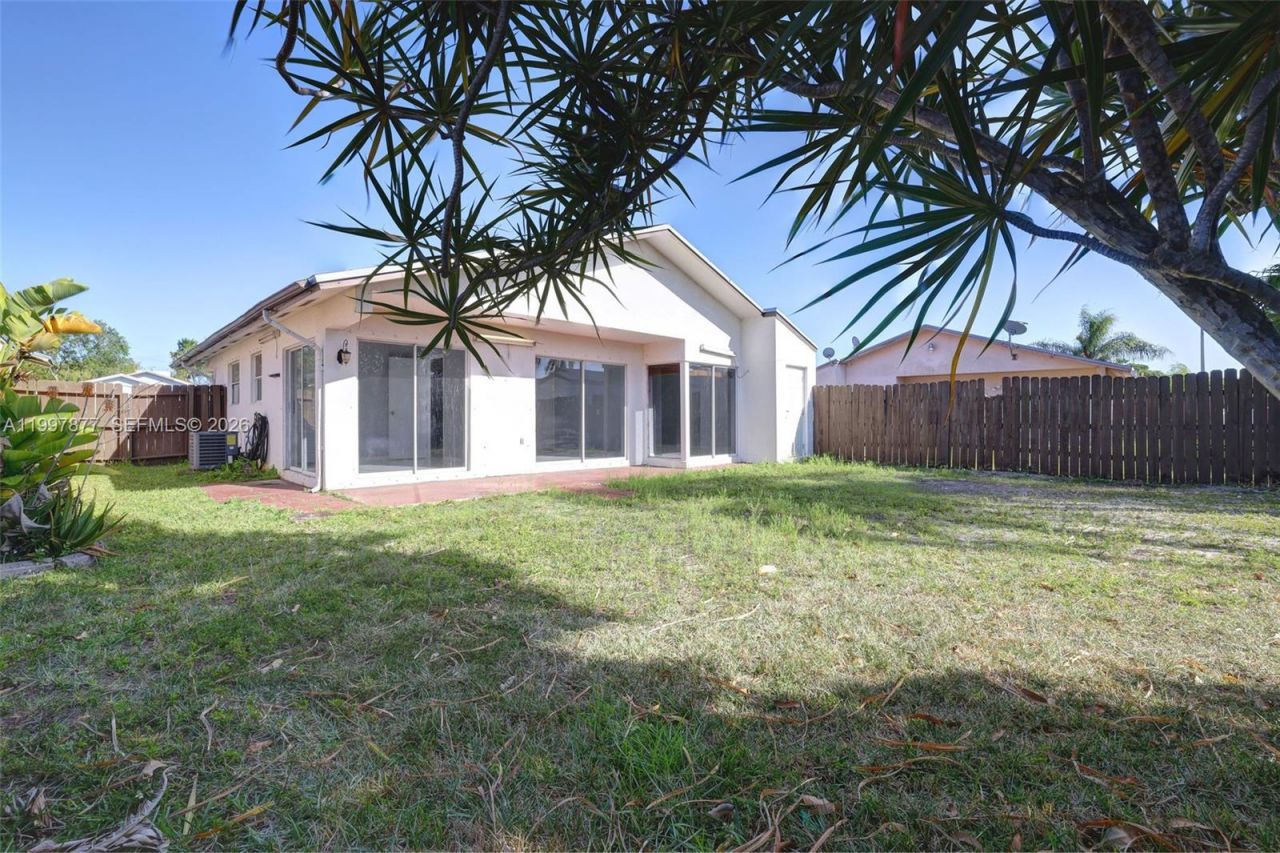 20932 SW 118th Ave, Miami, FL 33177 Photo