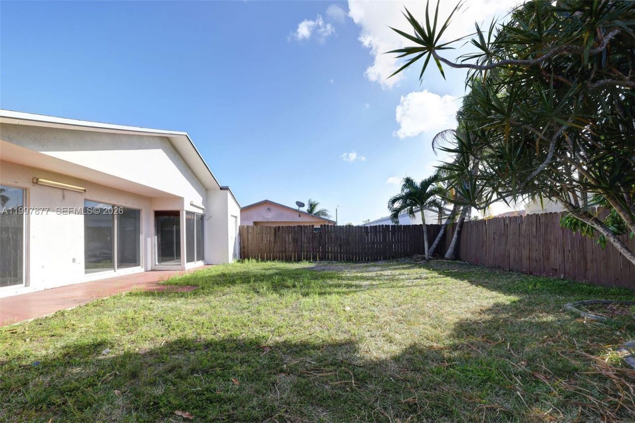 20932 SW 118th Ave, Miami, FL 33177 Photo